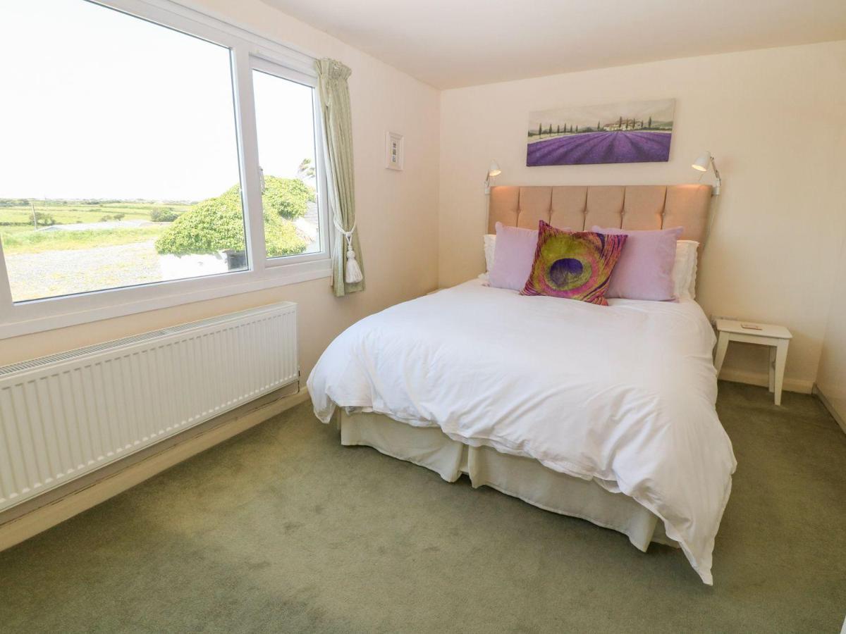 Villa Charming 2 Bed House Near Rhoscolyn Discounts For Holyhead Exterior foto